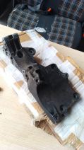 03G903143A JETTA ŞARJ DİNAMO BRAKETİ 2.0 TDI BKD.