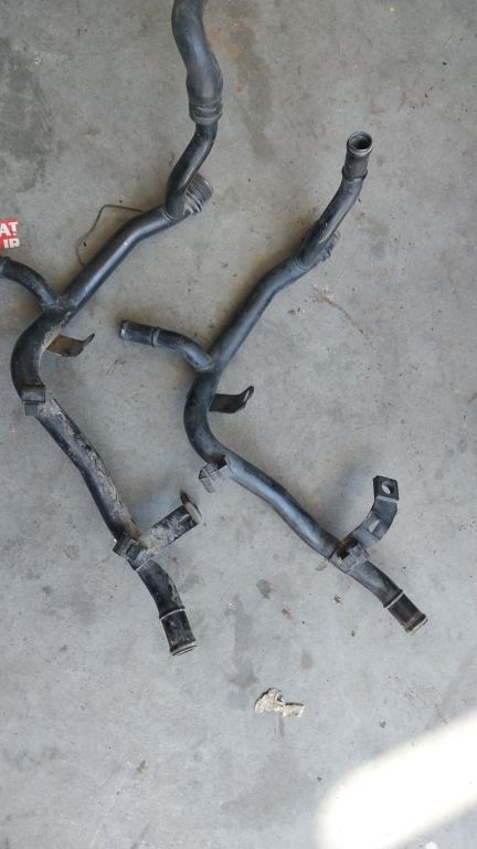 045121065m bnm bnv amf Cordoba Skoda 1.4 tdi çıkma motor su borusu metal su borusu
