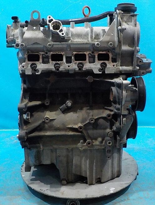 06J100031Q  VOLKSWAGEN  1.8 TFSI PASSAT-CC-A3 MOTOR ALT ÜST KAPALI ( ESKİSİ ÜSTE)