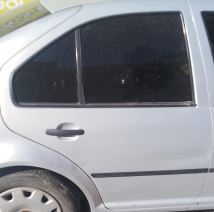 2001 model Volkswagen Bora arka kapı çıkma orijinal