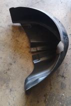 2010-2017 model Volkswagen Polo 6R0810971C numaralı çıkma sol arka çamurluk davlumbazı