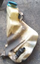 97-00 model Volkswagen Passat B5 1.8 Silecek su bidonu ve motoru çıkma orijinal