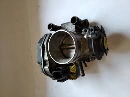 Audi A4 1.6 AHL 8V Motor Gaz Kelebeği Boğaz Kelebeği 058133063H, 058 133 063 H 1997-2001 Model