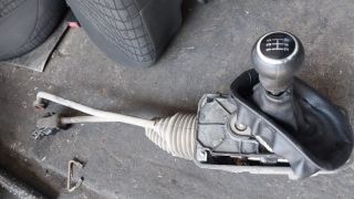 Audi A4 B5 kasa 1.6 çıkma orjinal 5 ileri manuel vites mekanizması