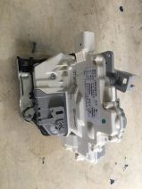 audi q3 arka sol kapı kilidi  8k0 839 015