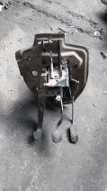 Transporter t4 debriyaj  fren  gaz pedal takımı