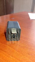Transporter T6 2.0 Tdi 457 nolu role 038907281B 0281003032 4zyl ısıtma rolesiTransporter T6 2.0 Tdi 457 nolu role 038907281B 0281003032 4zyl ısıtma rolesi