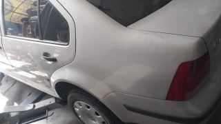 Volkswagen Bora çıkma gümüş gri renk sol arka çamurluk