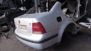 Volkswagen Bora sol arka çamurluk çıkma orjinal