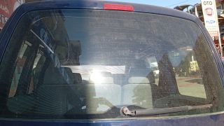Volkswagen Caddy 2004-2005 model çıkma orijinal bagaj camı