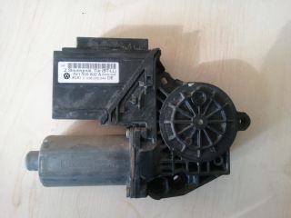 VOLKSWAGEN CARAVELLE ÇIKMA 7H1 959 802 A NUMARALI SAĞ CAM MOTOR MODÜLÜ