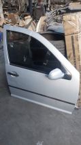Volkswagen Golf 4 sağ ön kapı çıkma gümüş gri renk