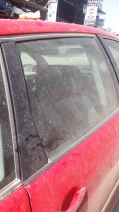 Volkswagen Polo 2003 2009 çıkma orijinal sağ arka kapı camı