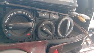 Volkswagen Transporter T5 2004 2009 model çıkma orijinal klima kontrol paneli