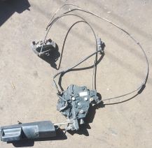 Volkswagen Transporter T5 çıkma orjinal sürgülü kapı kilidi 7H0843654BR