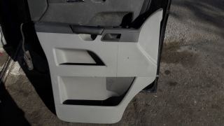 Volkswagen Transporter T5 Hatasız Sol Ön Kapı Döşemesi 04-09 Model