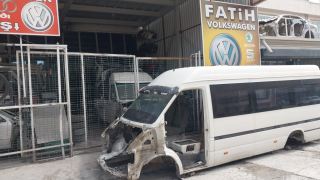 Volkswagen Volt LT 35 çıkma hatasız kasa tavan arka sol yan duvar sağ yan duvar arka çamurluklar ön şaseler podyeler takım şekilde hatasız 2007 model Volkswagen Volt kasası