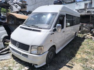 Volkswagen volt LT 35 sol yan