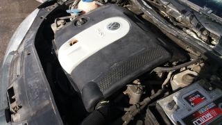 vw golf 5 1.6 fsı motor üst plastiği ve hava filitre kutusu çıkma orjinal blf blp bag kodlu motorlara uyumlu