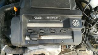 vw polo çıkma 1.4 16v motor üst kapağı motor üst plastiği